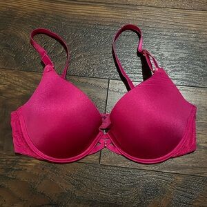 Lily of France Pink T-Shirt Bra with Molded Cups